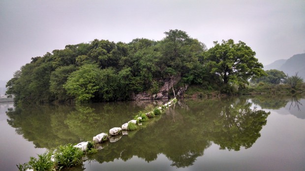 南明湖中的古城岛9_HDR