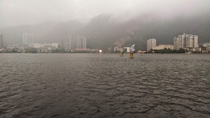 云南·红河哈尼族彝族自治州·个旧·金湖·公园·湖光山色