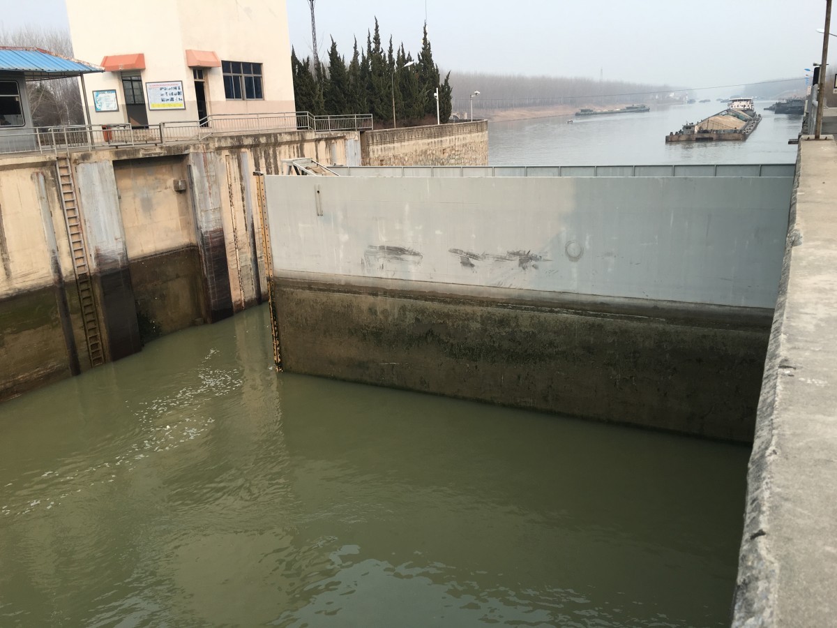 水位落差消除，闸门打开