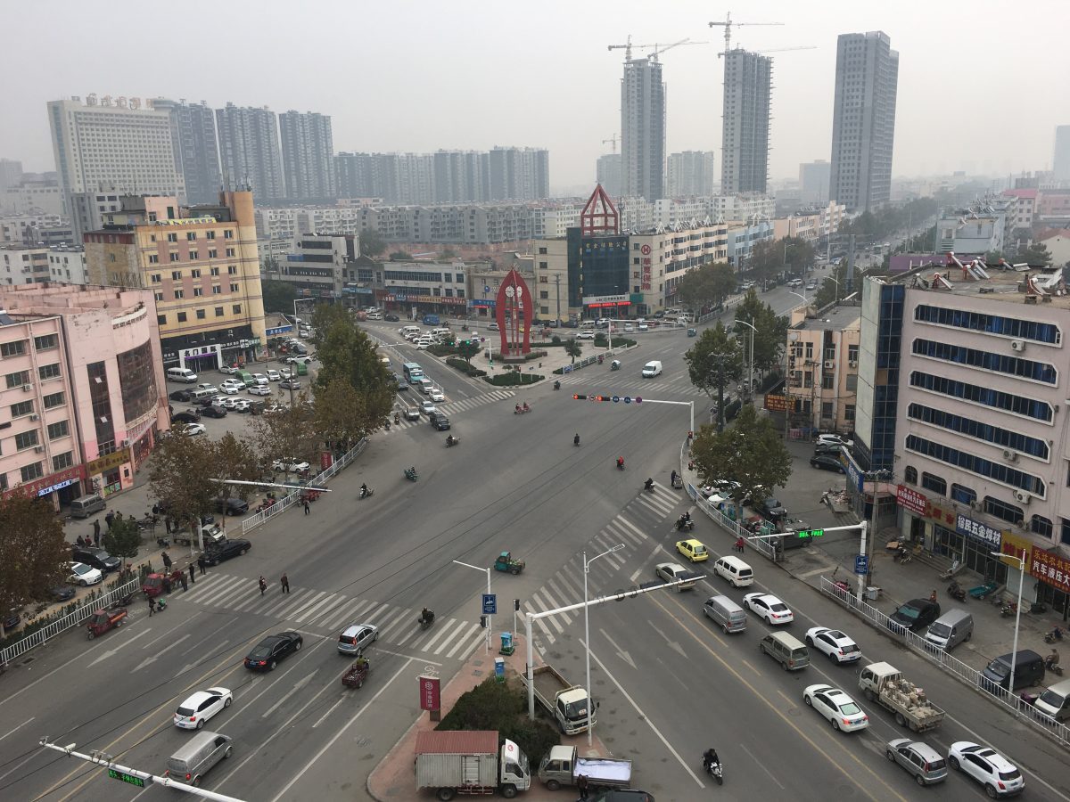 山东·冬季·初冬的平度市一角·十字路口