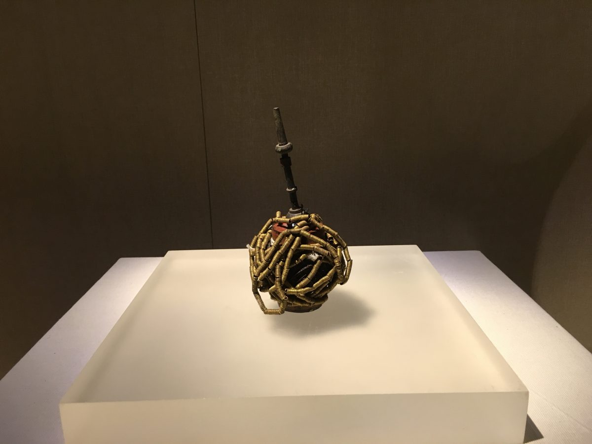 金弹簧器