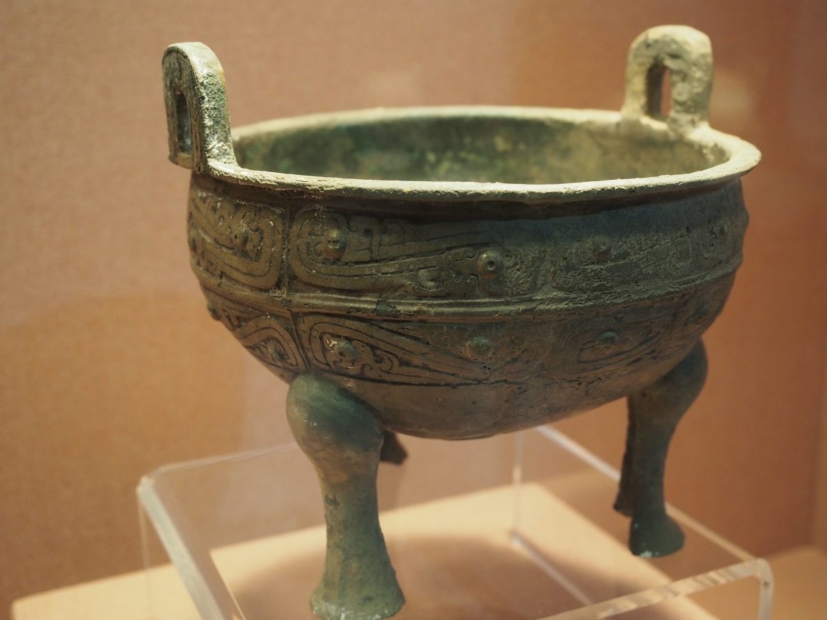 春秋早期·窃曲纹铜鼎