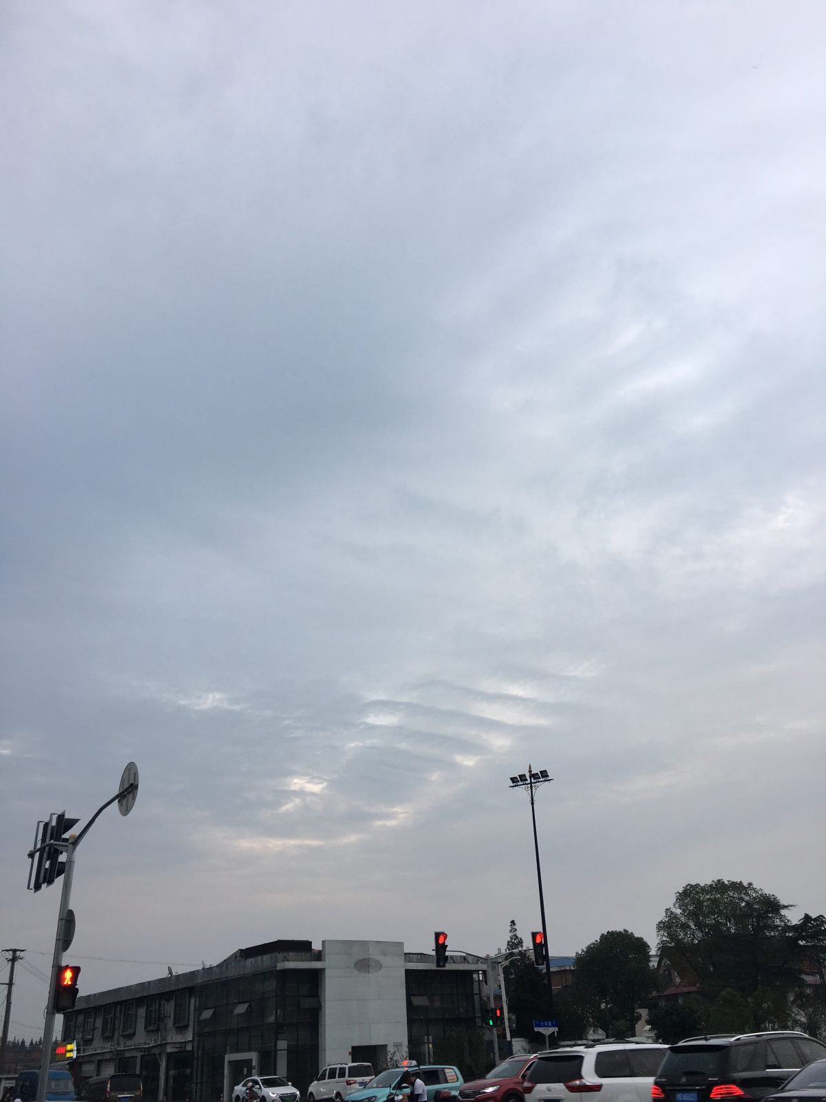 天空肋排状的阴云