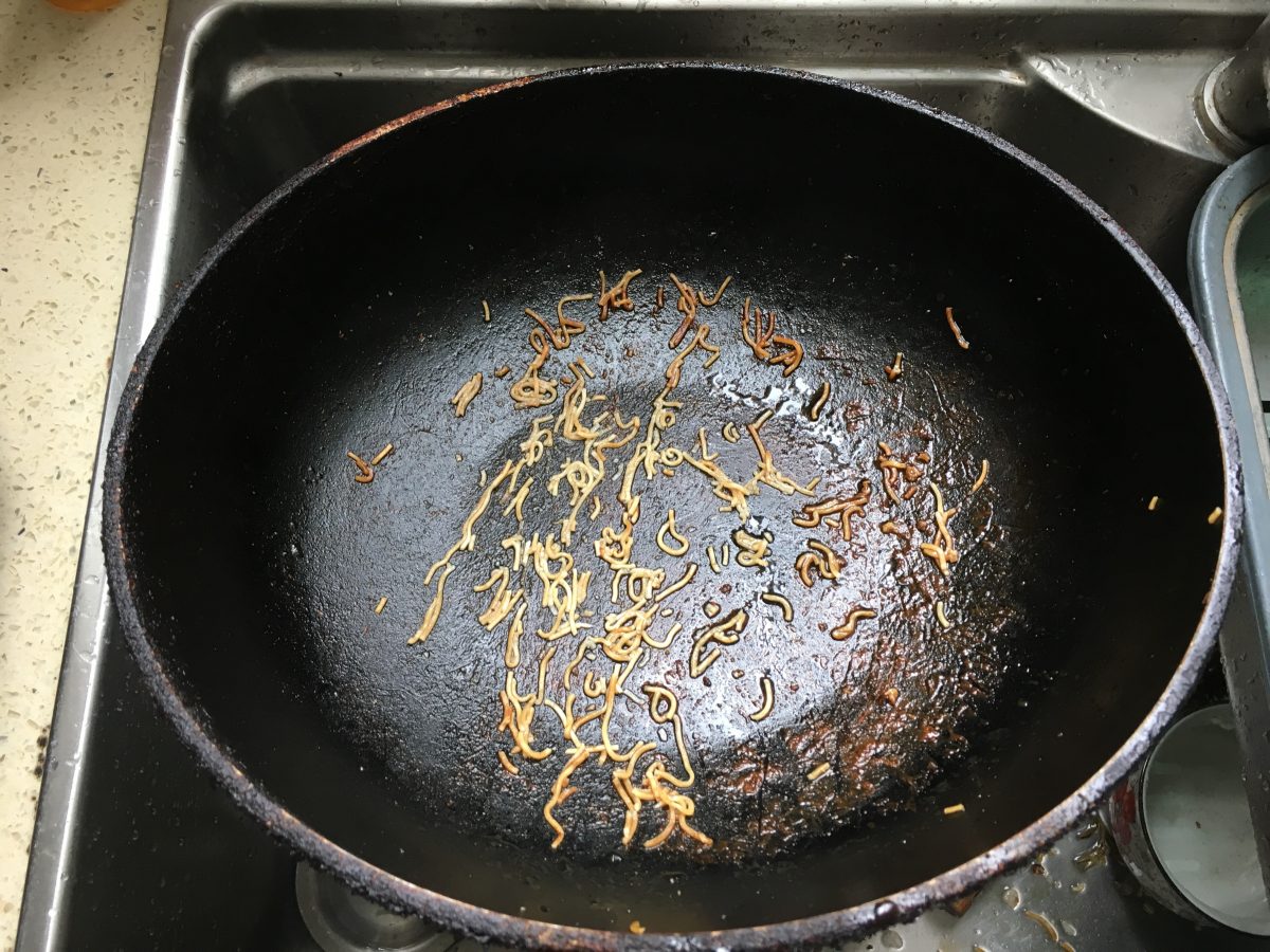 铁锅