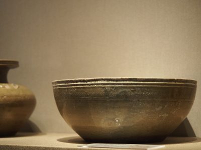 青瓷网格纹洗