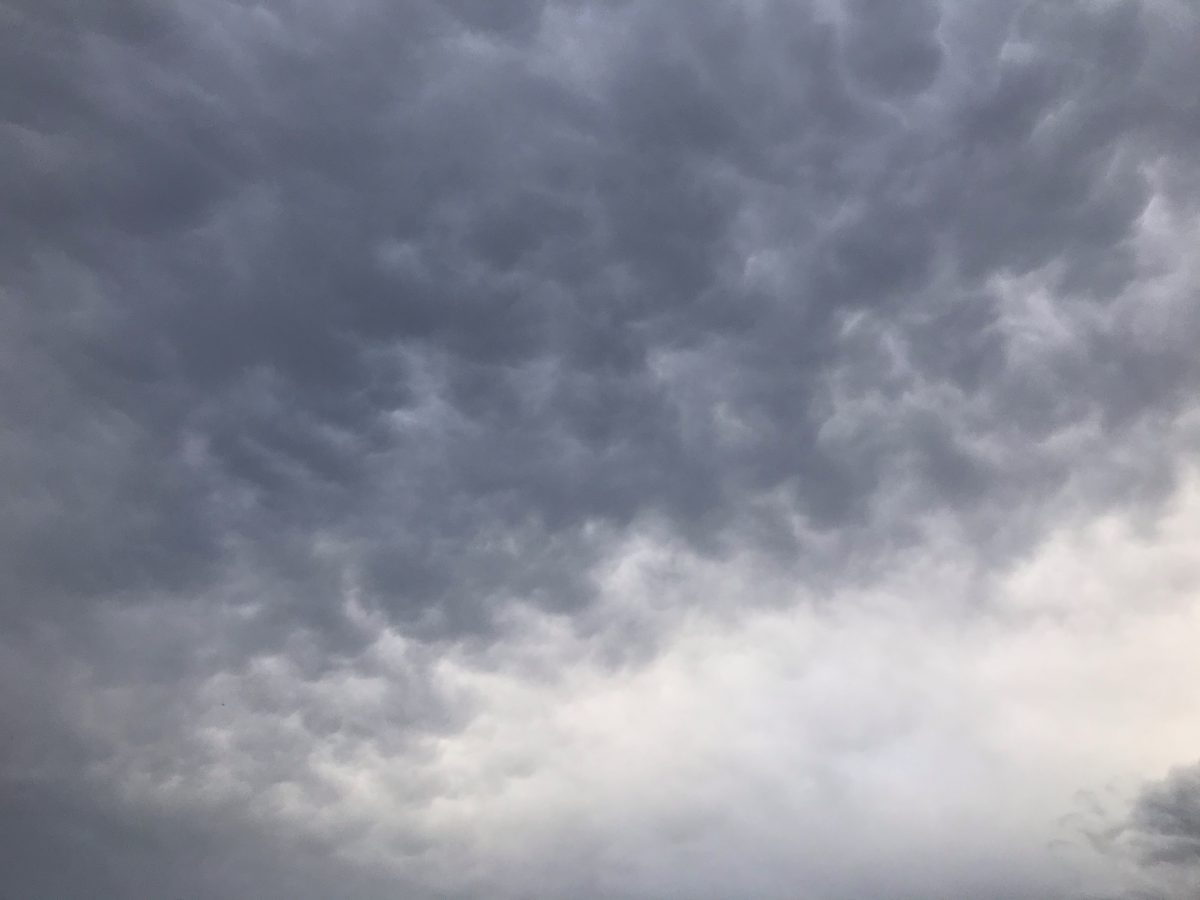 江苏·梅雨季节·雨后·阴云