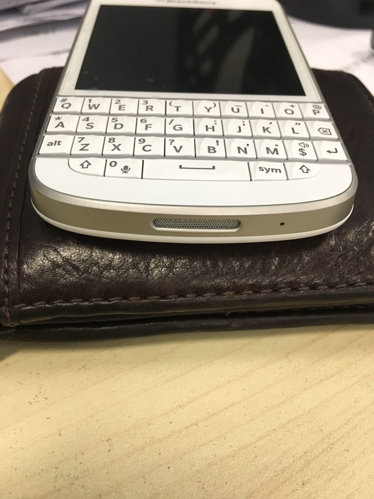 黑莓 BlackBerry Q10 白色