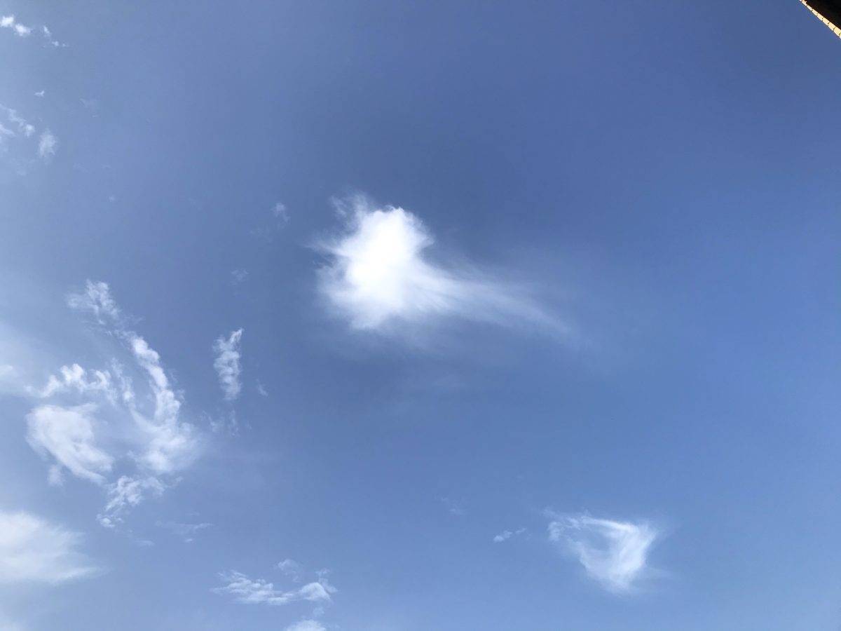 云