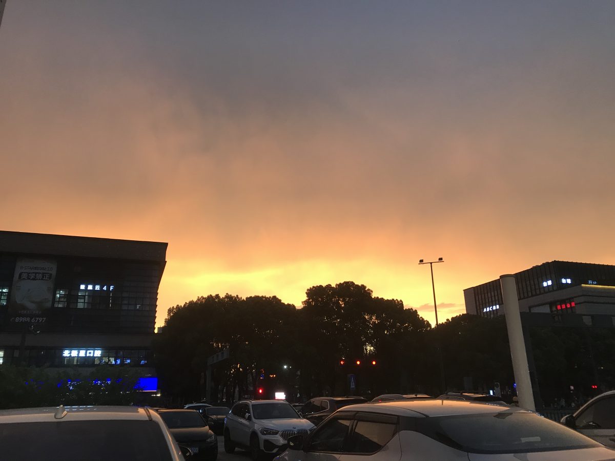 夏季·黄昏·夕阳·天空